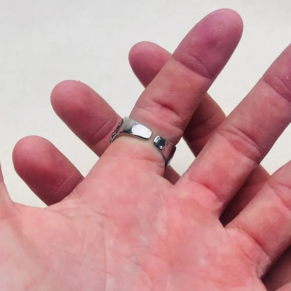 Y2k grunge silver eye ring